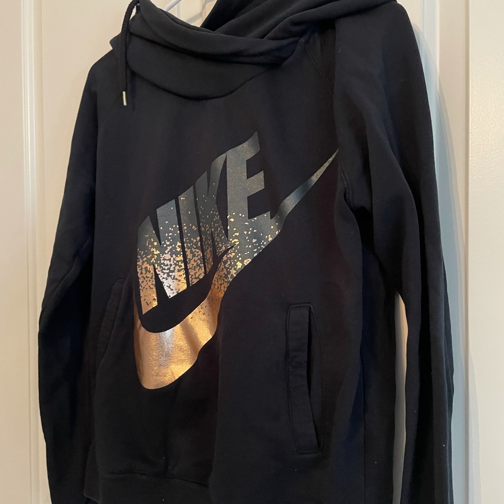 Nike sweatshirt